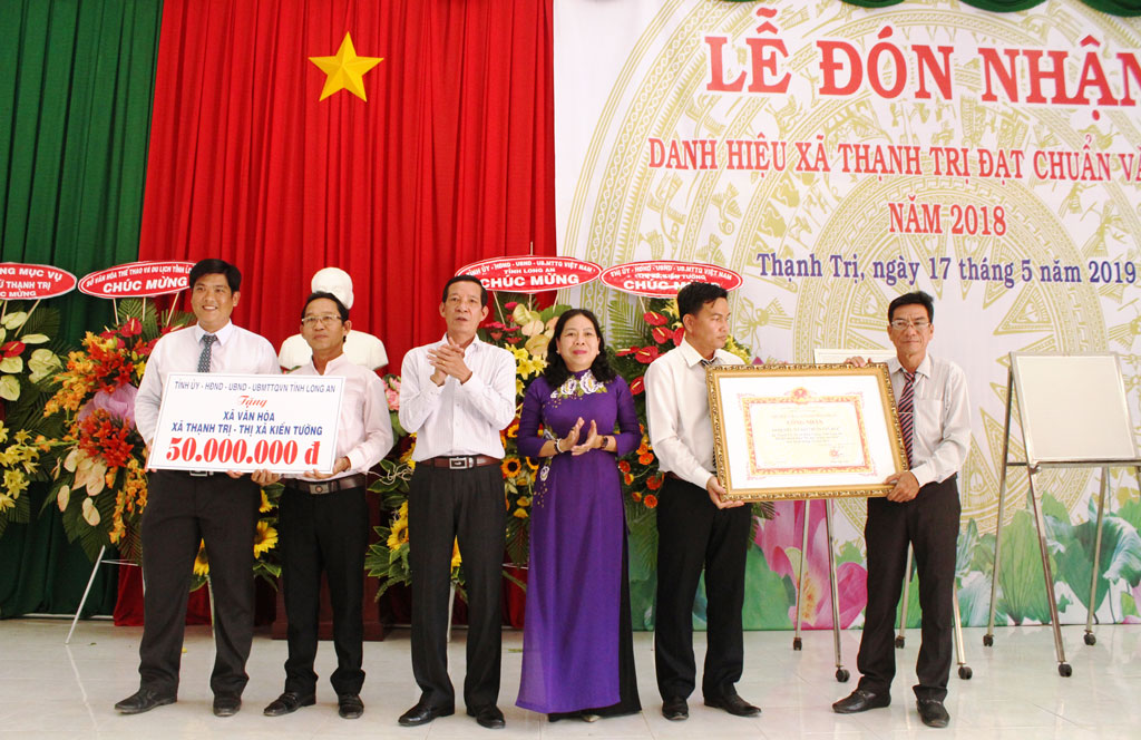 Thạnh Trị đón nhận danh hiệu xã đạt chuẩn văn hóa
