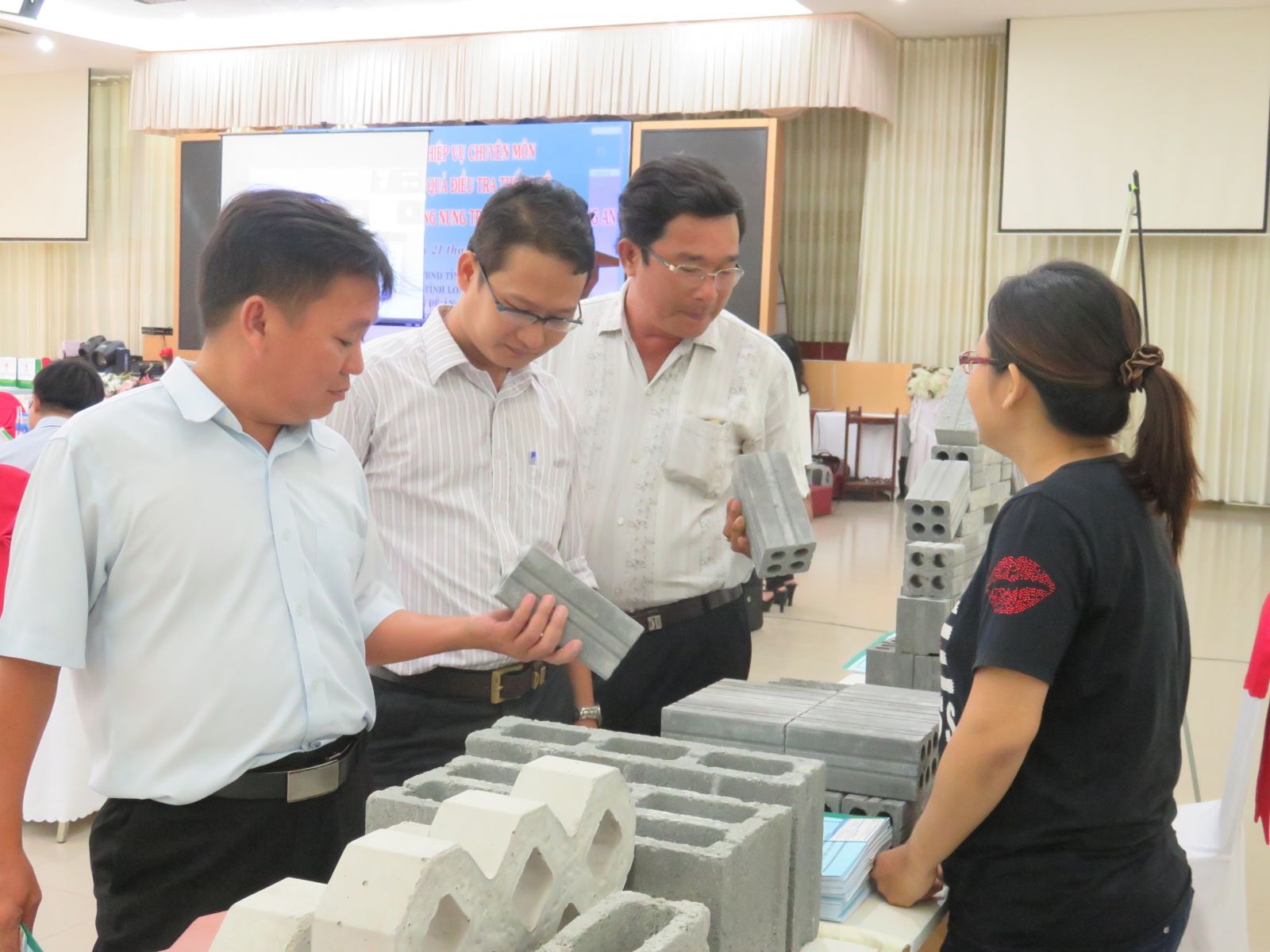 Khuyến khích chọn lựa và dùng đúng loại gạch không nung trong công trình
