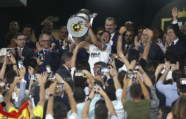 Valencia giành Cúp Nhà vua 2019 đầy xứng đáng