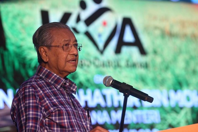 Malaysia attracts more foreign investment to boost economy Prime Minister Mahathir Mohamad speaks during a press conference on May 25 (Source: Bernama)