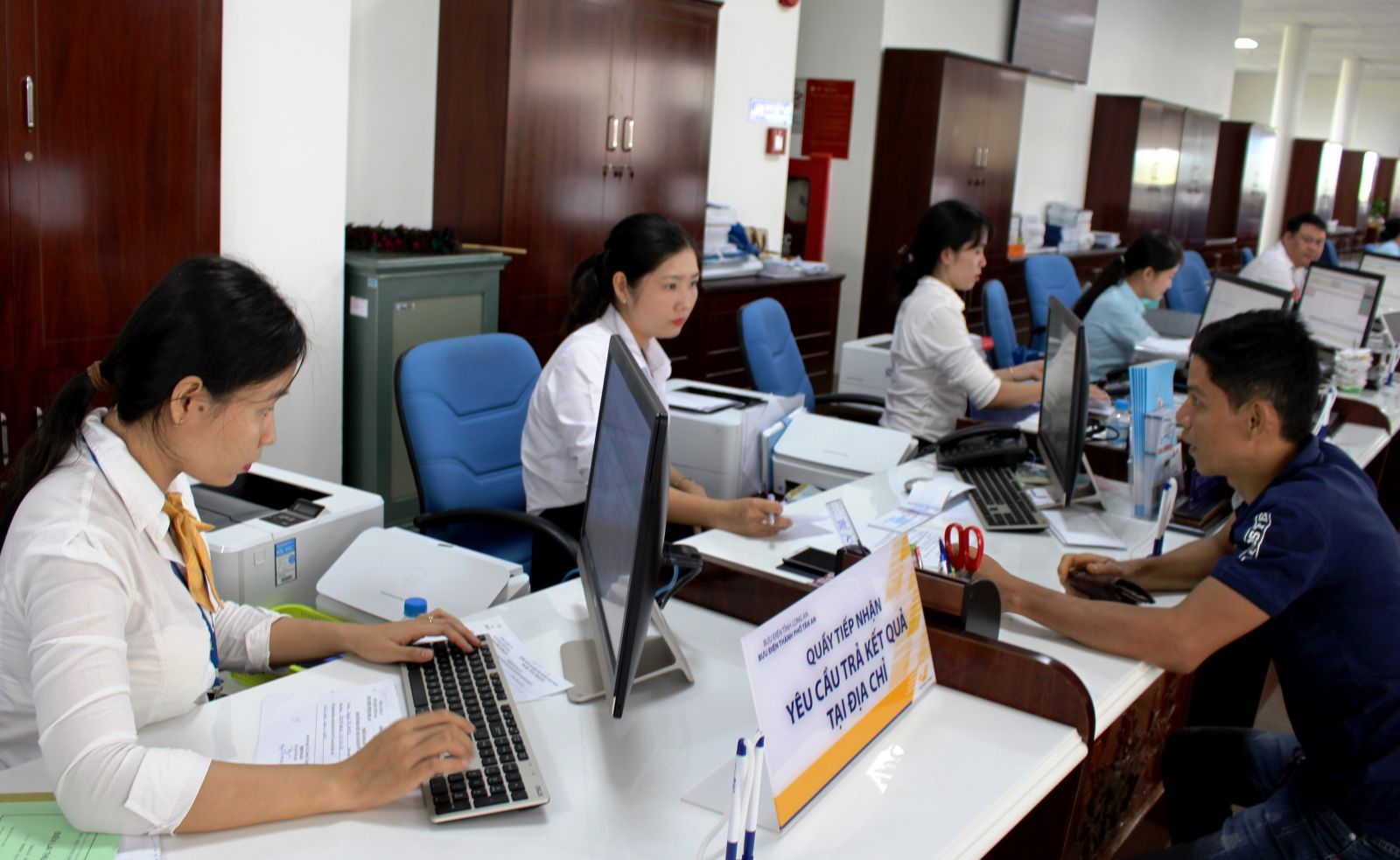 Long An ranked 7th in the administrative reform index of 2018 Long An is in the top 10 provinces and cities leading the ranking of PAR Index of 2018