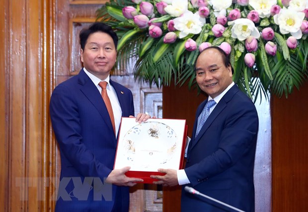 Thủ tướng Nguyễn Xuân Phúc tiếp ông Chey Tae-won, Chủ tịch Tập đoàn SK của Hàn Quốc. (Ảnh: Thống Nhất/TTXVN)