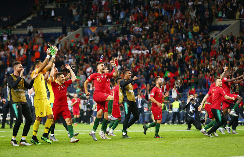 Ronaldo truyền cảm hứng cho toàn đội chơi thăng hoa