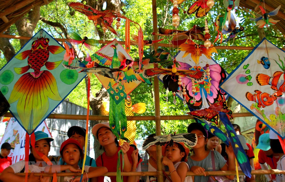 Lễ hội Diều Huế 2019: Lưu giữ nghệ thuật chơi diều trên đất Cố đô