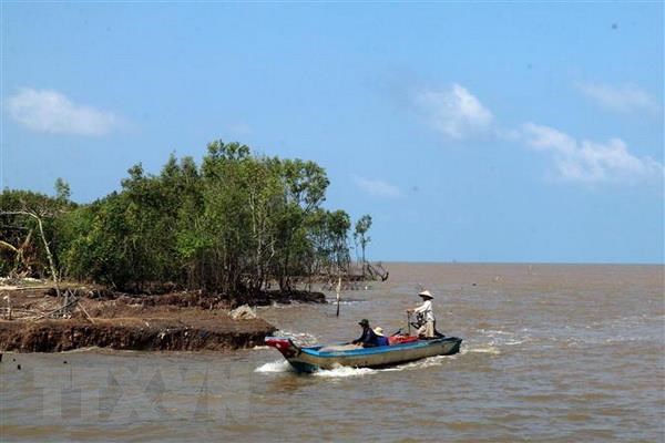 Kiên Giang công bố tình trạng sạt lở đê biển nghiêm trọng