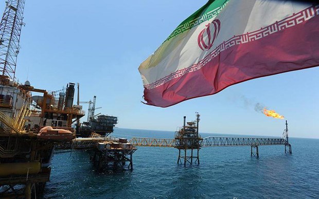 Một mỏ dầu của Iran ngoài khơi vịnh Persian. (Ảnh: Forbes)