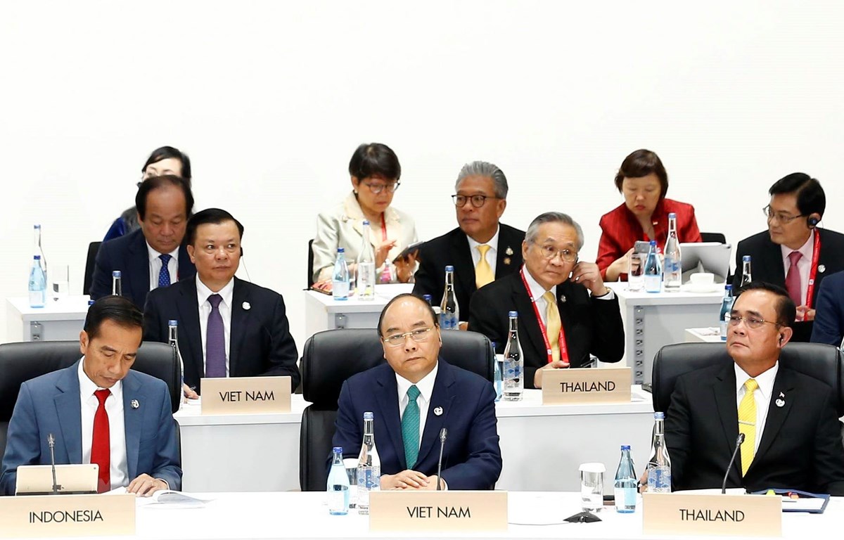 Thủ tướng Nguyễn Xuân Phúc dự Phiên thứ 3 về Phát triển bền vững. (Ảnh: Thống Nhất/TTXVN)