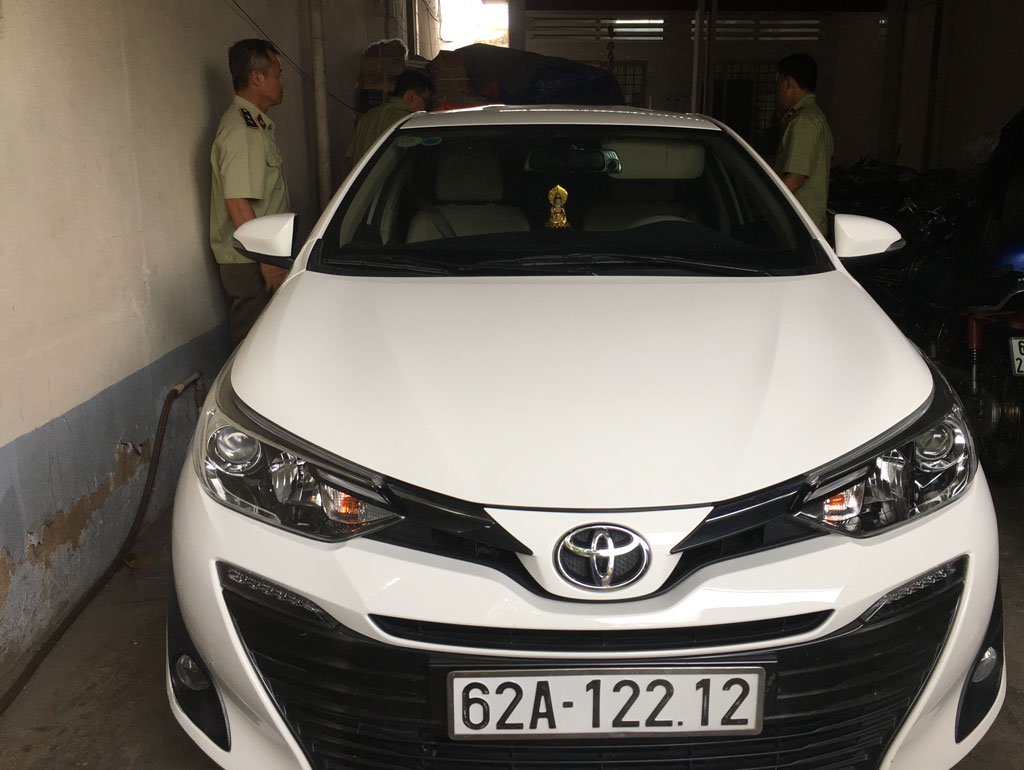 Long An: Đội Quản lý thị trường số 8 tiếp tục bắt giữ 5.400 gói thuốc lá ngoại nhập lậu