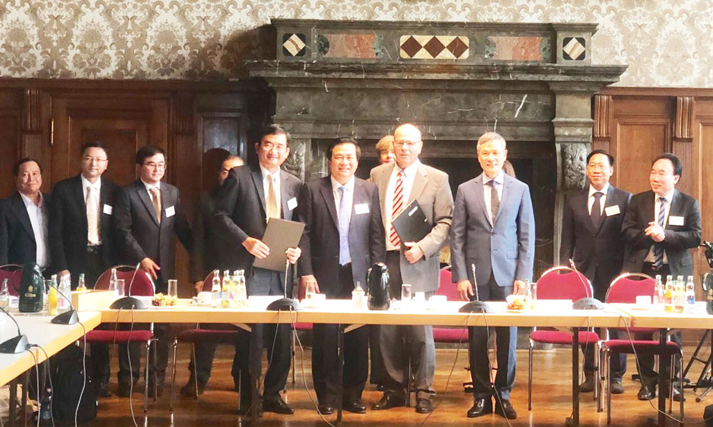 Long An signs a cooperative MOU with the Leipzig city – Germany Long An and Leipzig city signed a cooperative Memorandum of Understanding (MOU)