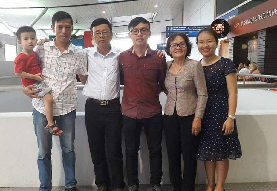 Gia đình hạnh phúc của thầy Võ Văn Sâm