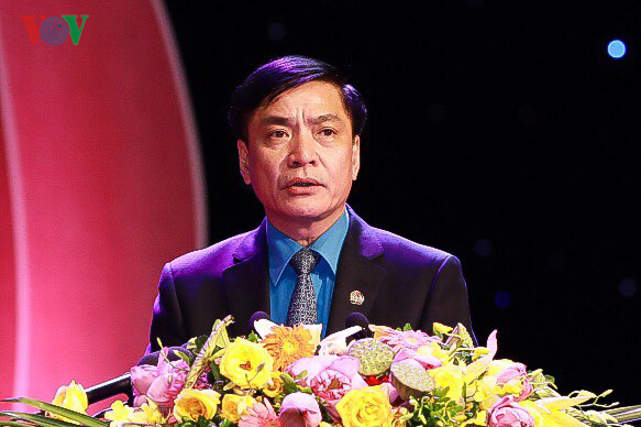 Tôn vinh 19 tập thể cá nhân xuất sắc tại “Vinh quang Việt Nam“