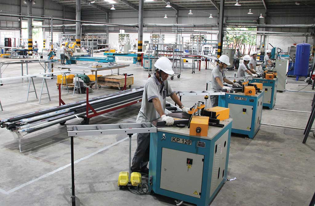 6 tháng đầu năm 2019: Bức tranh kinh tế có nhiều khởi sắc 6 tháng đầu năm 2019, sản xuất công nghiệp tiếp tục ổn định, góp phần vào tăng trưởng kinh tế chung của tỉnh
