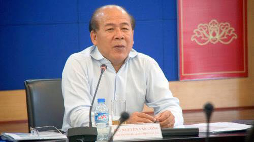 Ủy ban Kiểm tra Trung ương vừa kết thúc kỳ họp 37 tại Hà Nội, quyết định thi hành kỷ luật bằng hình thức cảnh cáo đối với ông Nguyễn Văn Công - Ủy viên Ban cán sự đảng, Thứ trưởng Bộ GTVT. 