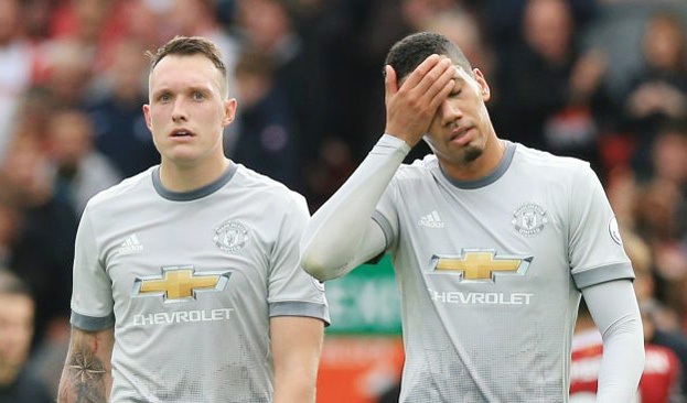 Jones và Smalling thường xuyên bị chỉ trích