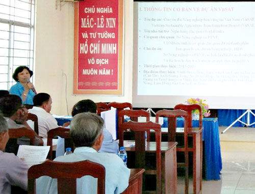Hội thảo truyền thông về Dự án VnSAT tại huyện Tân Thạnh. (Ảnh: Ban Quản lý Dự án VnSAT Long An)