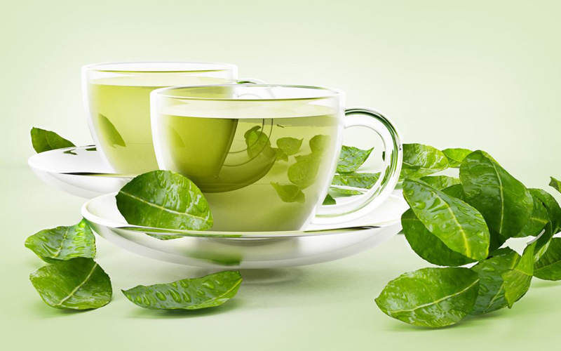 Các chất chống oxy hóa trong trà xanh có tác dụng cải thiện tốc độ trao đổi chất trong cơ thể, giúp đẩy nhanh các độc tố một cách tự nhiên, hỗ trợ giảm cân rất hiệu quả.