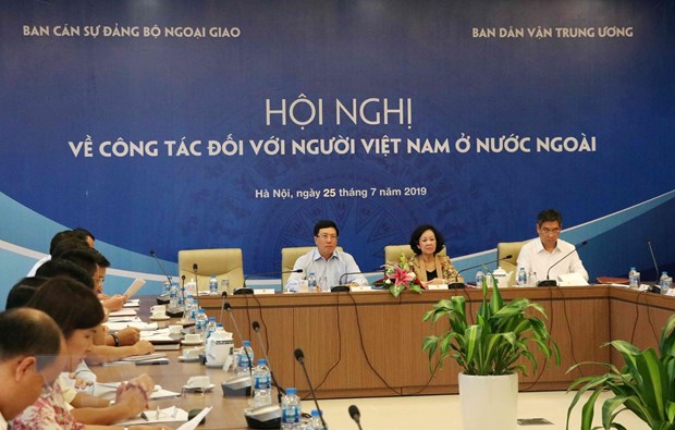 Tháo gỡ khó khăn cho cộng đồng người Việt ở nước ngoài Quang cảnh hội nghị. (Ảnh: Văn Điệp/TTXVN)