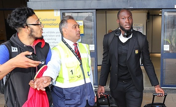 Lukaku bay về Bỉ hòng có thể mau chóng gia nhập Inter Milan