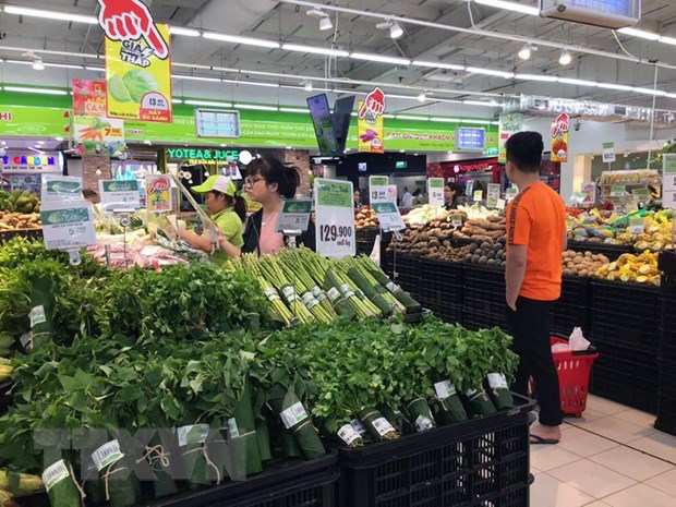 Nông sản an toàn của Hà Nội được đưa vào hệ thống các siêu thị. (Ảnh: Đỗ Phương Anh/TTXVN)