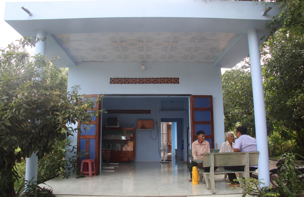 Giúp người nghèo an cư