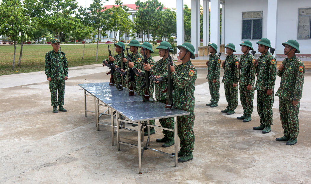 Thực tập tháo lắp súng