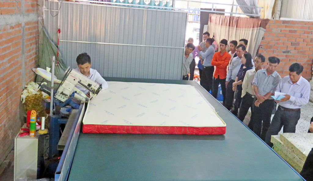 Kinh phí khuyến công hỗ trợ hộ kinh doanh nâng cao chất lượng sản phẩm
