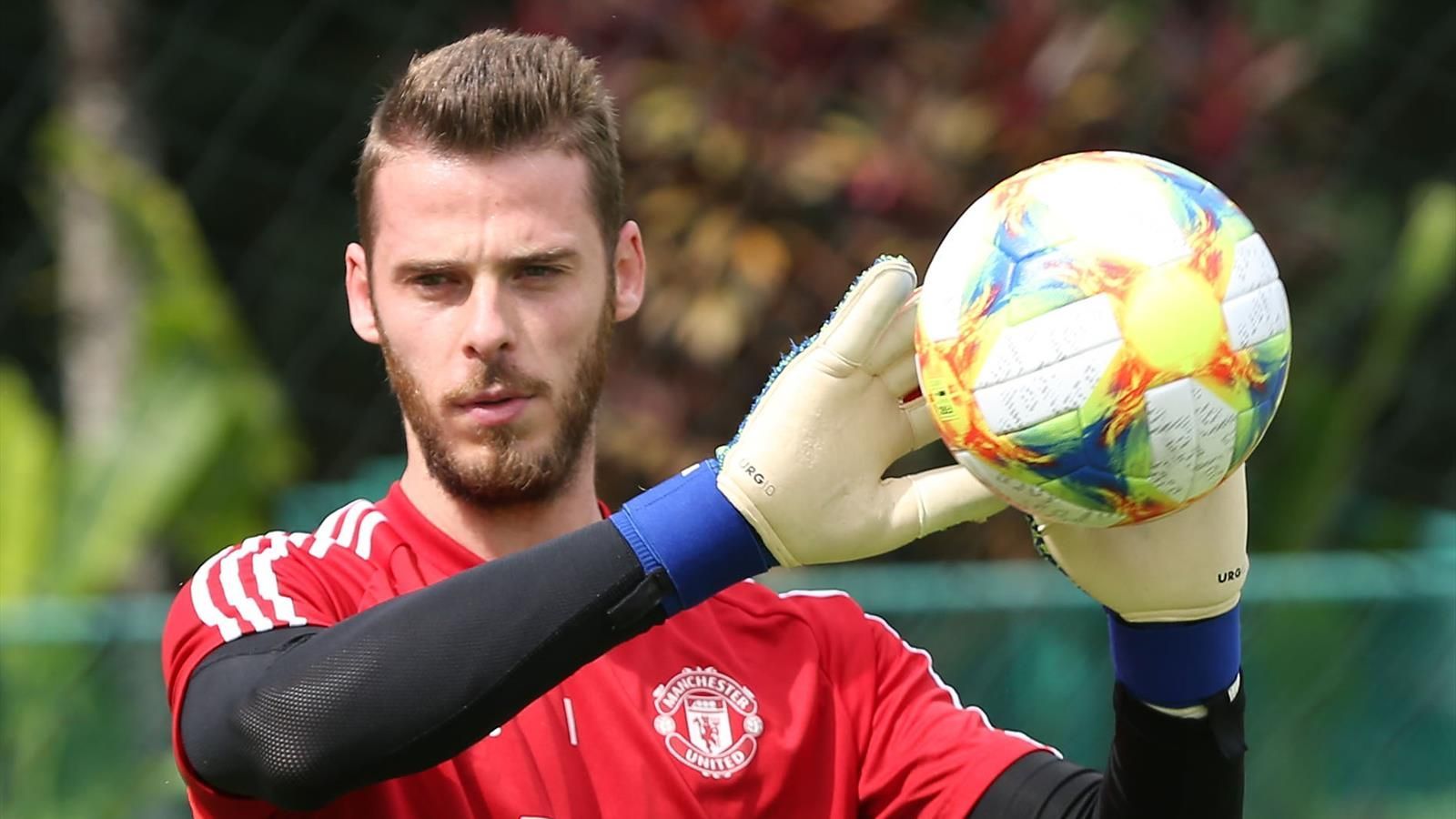 De Gea trở mặt, chưa chịu ký vào hợp đồng mới với MU