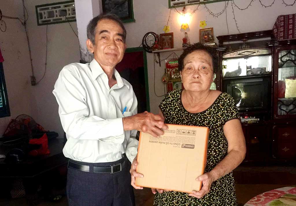 Dù tuổi cao, sức yếu nhưng ông Nguyễn Thanh Tùng vẫn “nặng nợ” với công tác xã hội