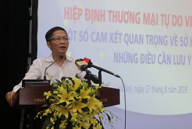 EVFTA to boost intellectual property in Vietnam Minister of Industry and Trade Tran Tuan Anh speaks at the conference in Hanoi on August 27 (Photo: VNA)