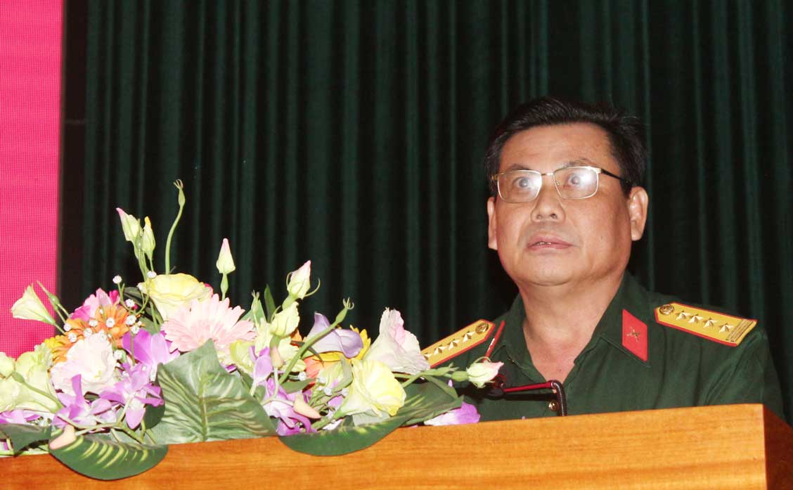 Đại tá Đặng Văn Lẫm - Phó Tham mưu trưởng Quân khu phát biểu chỉ đạo hội nghị