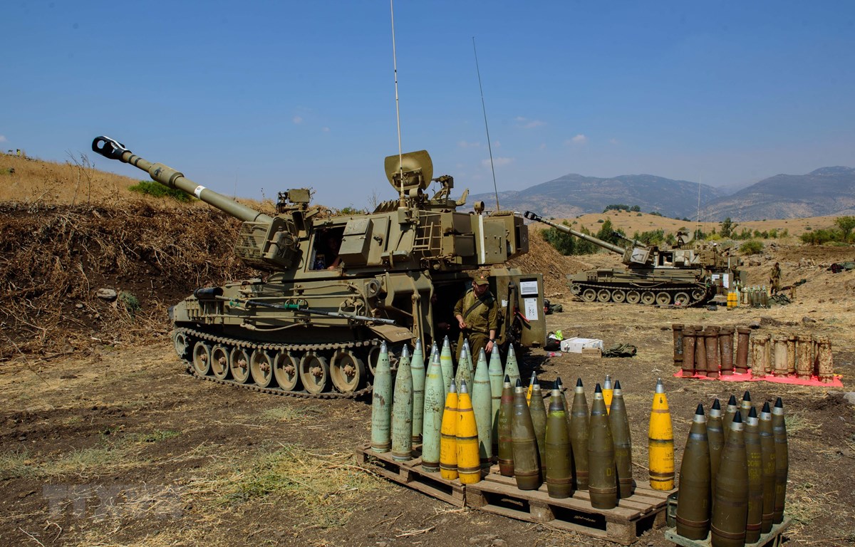 Các đơn vị pháo binh Israel được triển khai tại Thượng Galilee, giáp giới Liban ngày 1/9/2019. (Ảnh: THX/TTXVN)