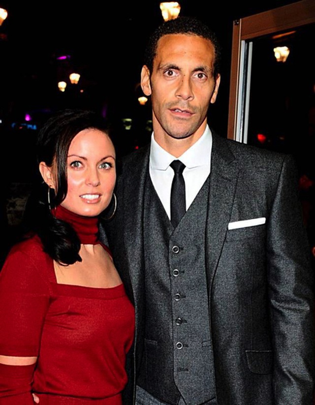 Rio Ferdinand từng rất đau buồn khi mất đi người vợ Rebecca