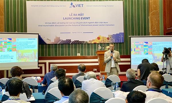 At the launching ceremony (Source: http://cand.com.vn)