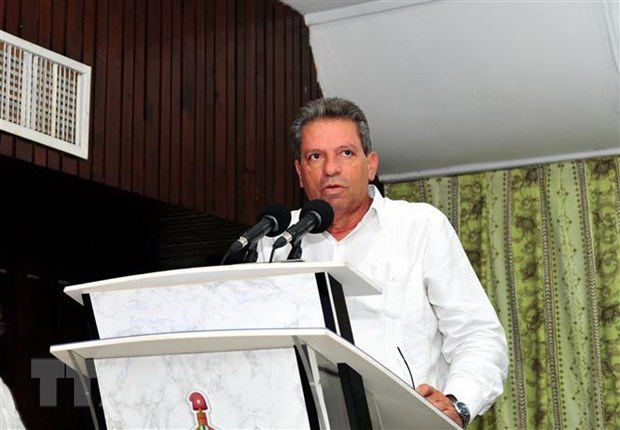 Bí thư Trung ương, Trưởng Ban Tư tưởng Đảng Cộng sản Cuba Víctor Gaute López phát biểu tại hội thảo. (Ảnh: Lê Hà/TTXVN)