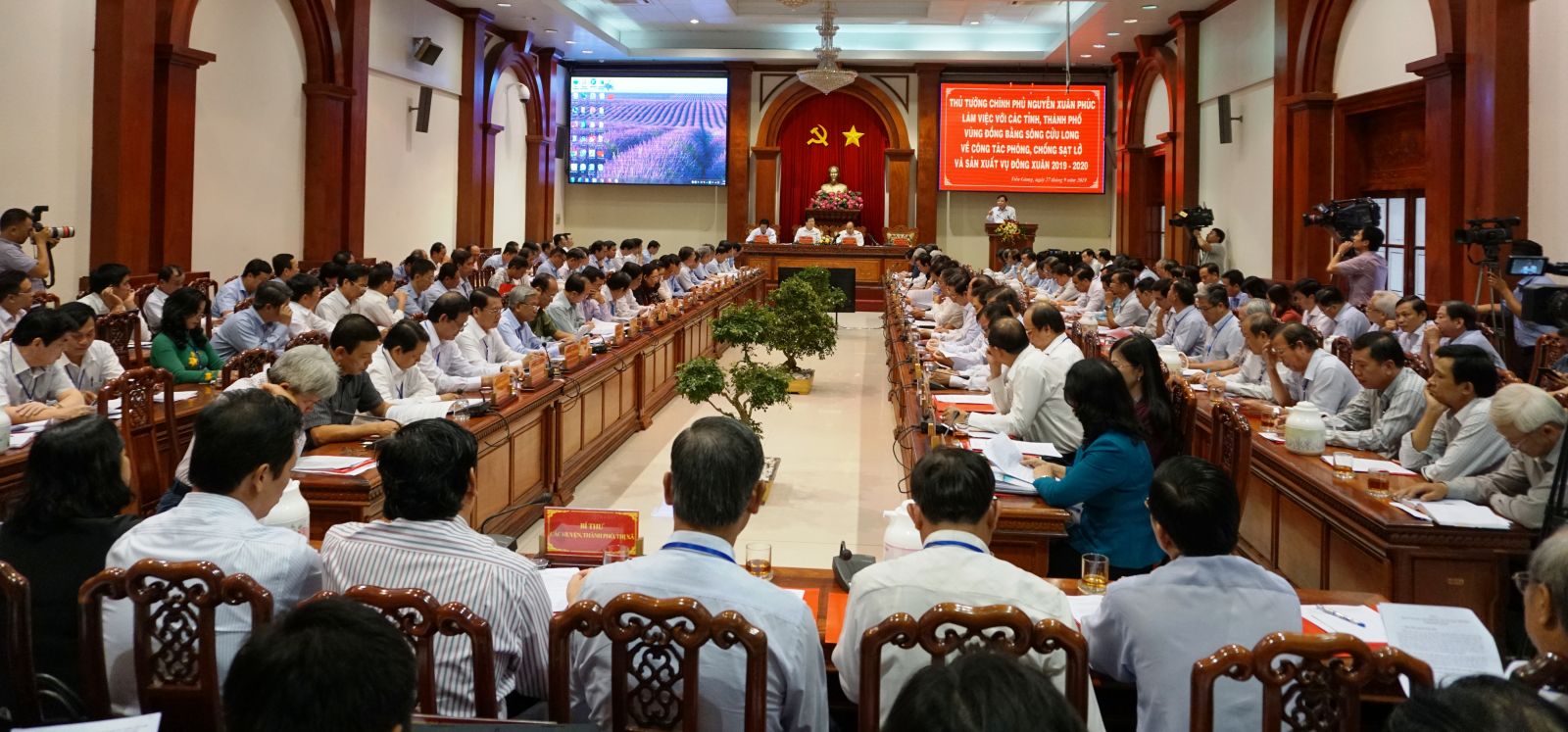 Sạt lở, xâm nhập mặn Đồng bằng sông Cửu Long sẽ diễn biến phức tạp