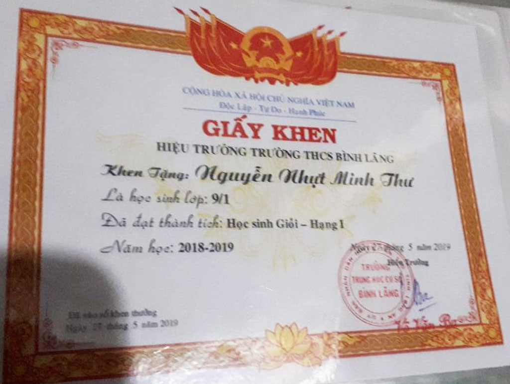  Giấy khen thành tích học sinh giỏi - hạng I lớp 9/1 năm học 2018-2019 của Trường THCS Bình Lãng