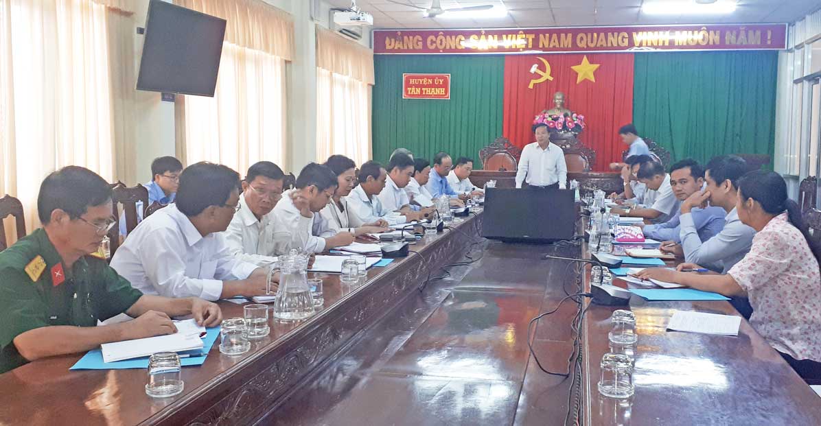 Phó Chủ tịch UBND tỉnh - Nguyễn Văn Út phát biểu tại buổi làm việc    