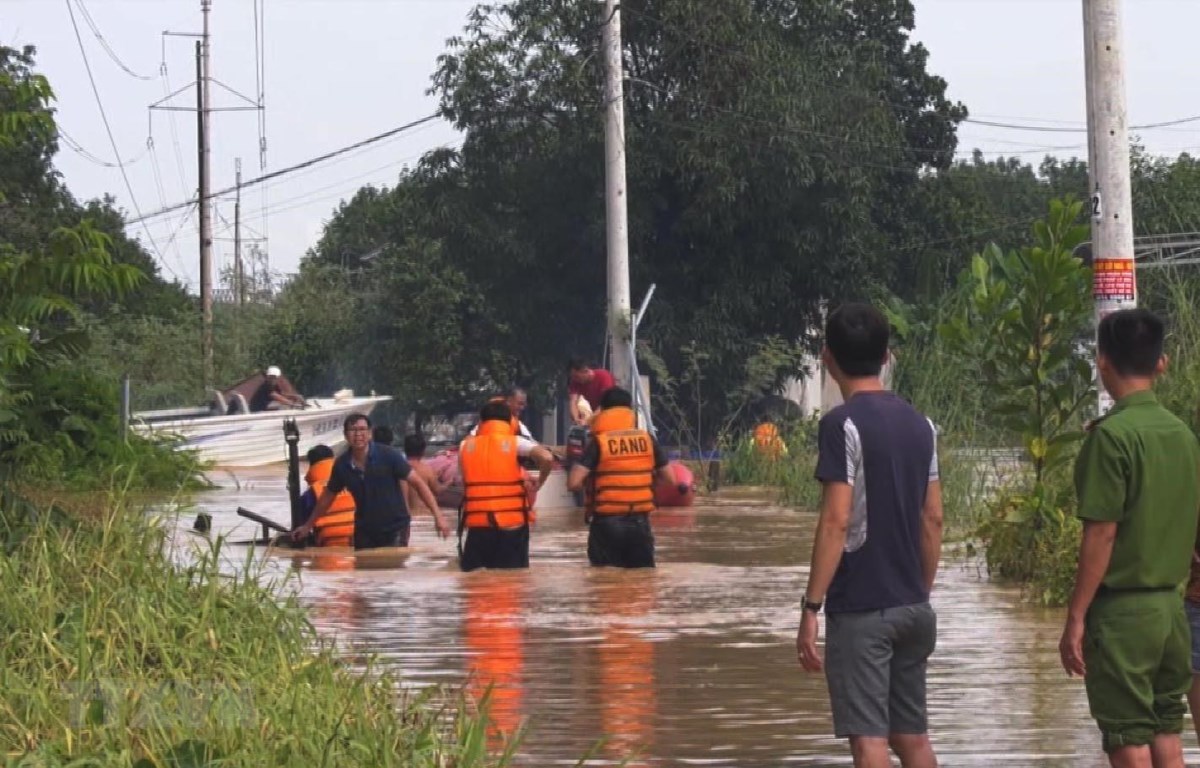 Lũ gây ngập ở thành phố Đồng Xoài, tỉnh Bình Phước, ngày 5/10/2019. (Ảnh: Dương Chí Tưởng/TTXVN)