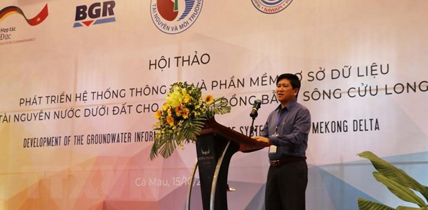 Phó Chủ tịch Ủy ban Nhân dân tỉnh Cà Mau Lê Văn Sử phát biểu tại hội thảo. (Ảnh: Huỳnh Thế Anh/TTXVN)