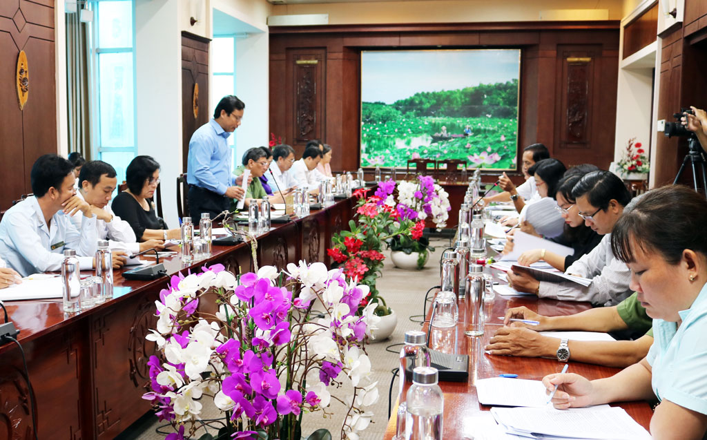 Long An Vietnam Fatherland Front Committee supervises the Provincial People's Committee on implementation of safe education environment