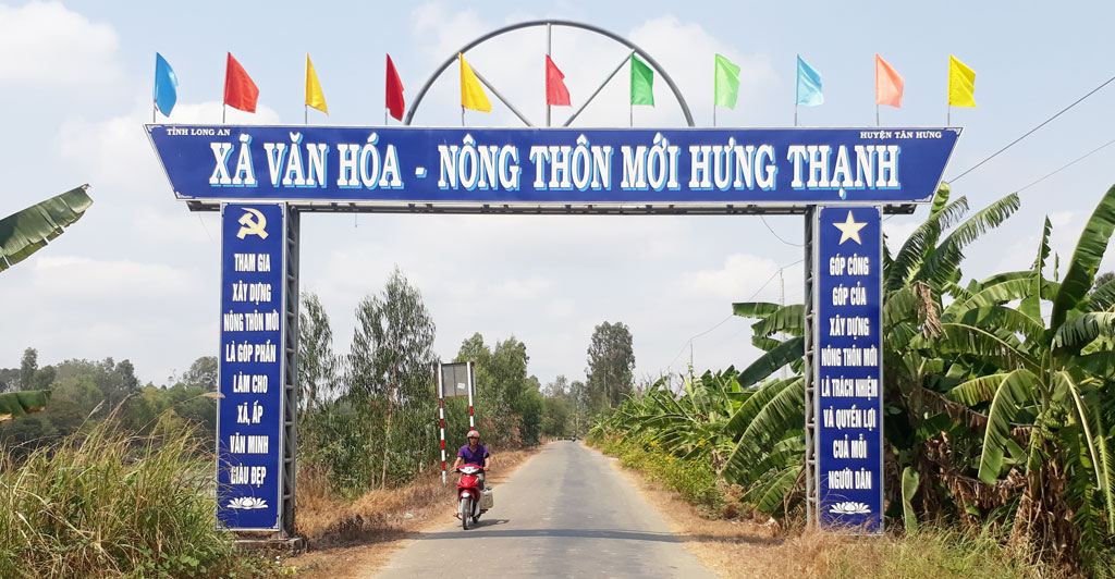 Đến nay, huyện Tân Hưng có 3 xã đạt chuẩn nông thôn mới (Hưng Thạnh, Vĩnh Thạnh, Vĩnh Châu B)