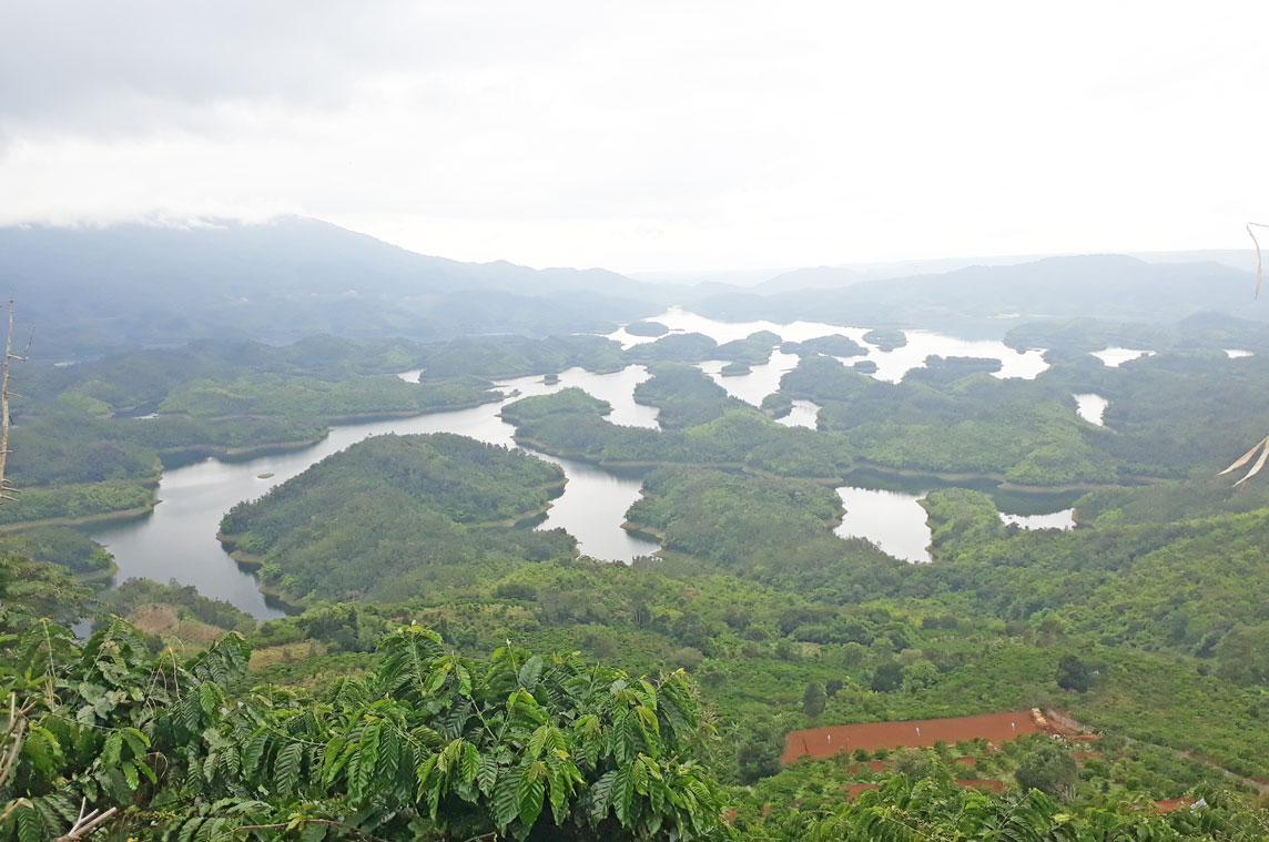 Hồ Tà Đùng nhìn từ trên cao