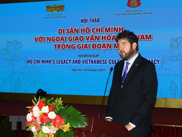Ông Michael Croft, Trưởng đại diện Văn phòng UNESCO tại Hà Nội, phát biểu tại Hội thảo. (Ảnh: Tá Chuyên/TTXVN)