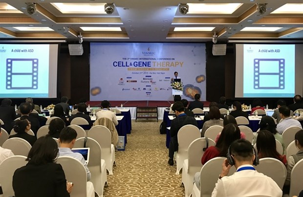 Vinmec detects new mutation in six genes likely related to autism VRISG Director Nguyen Thanh Liem speaks at the third Vinmec International Conference on Cell and Gene Therapy held in Hanoi on October 31 (Photo: VNA)