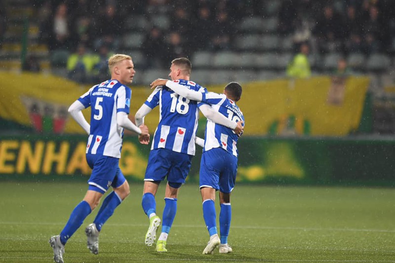 Heerenveen nối dài mạch bất bại, Đoàn Văn Hậu tiếp tục dự bị ở Hà Lan