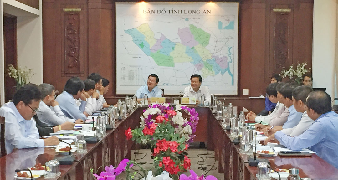 Lãnh đạo tỉnh Long An tiếp nguyên Chủ tịch nước - Trương Tấn Sang đến thăm và làm việc