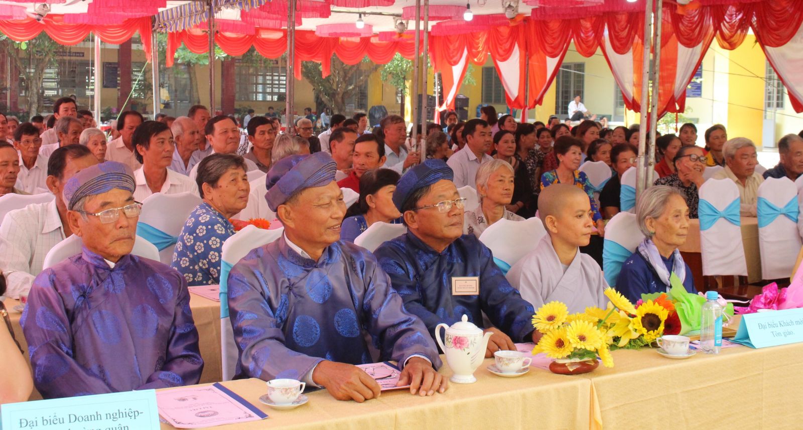 Great National Unity Day warmly held in Thuan Dong hamlet, Thuan Thanh commune Large numbers of people participate in the GNUD