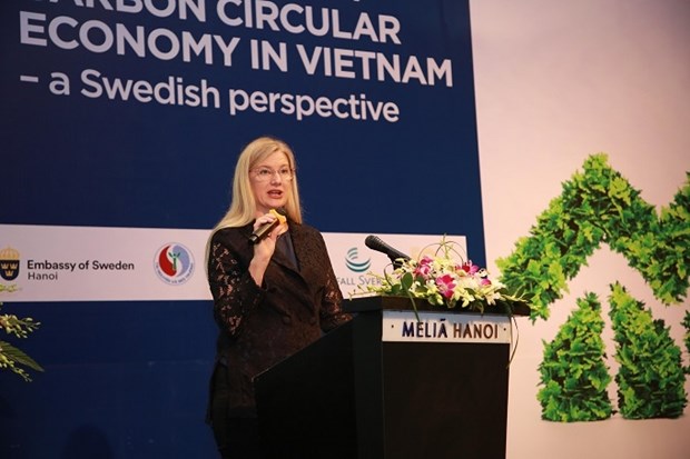 Vietnam urged to promote circular economy Vietnam should act fast to switch to the circular economy, heard a workshop on promoting the no-carbon circular economy held by the Swedish Embassy, the Ministry of Natural Resources and Environment and Hanoi People’s Committee on November 12.