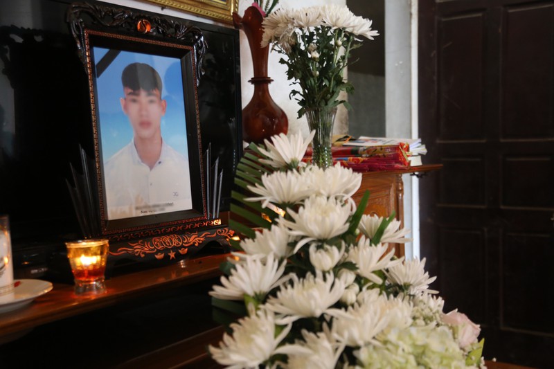 Anh Nguyễn Đình Lượng (20 tuổi) một trong số 39 nạn nhân tử vong trong container tại Anh.