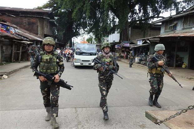 ASEAN, partners holds joint anti-terrorism drill Soldiers from the Philippines (Photo: AFP/VNA)